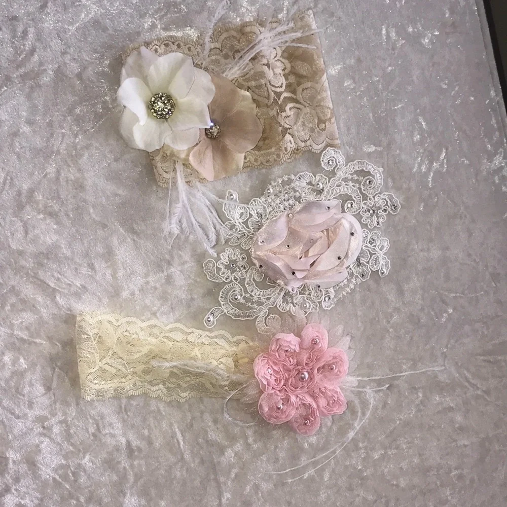 Embellished lace headbands and hair brochure NWOT